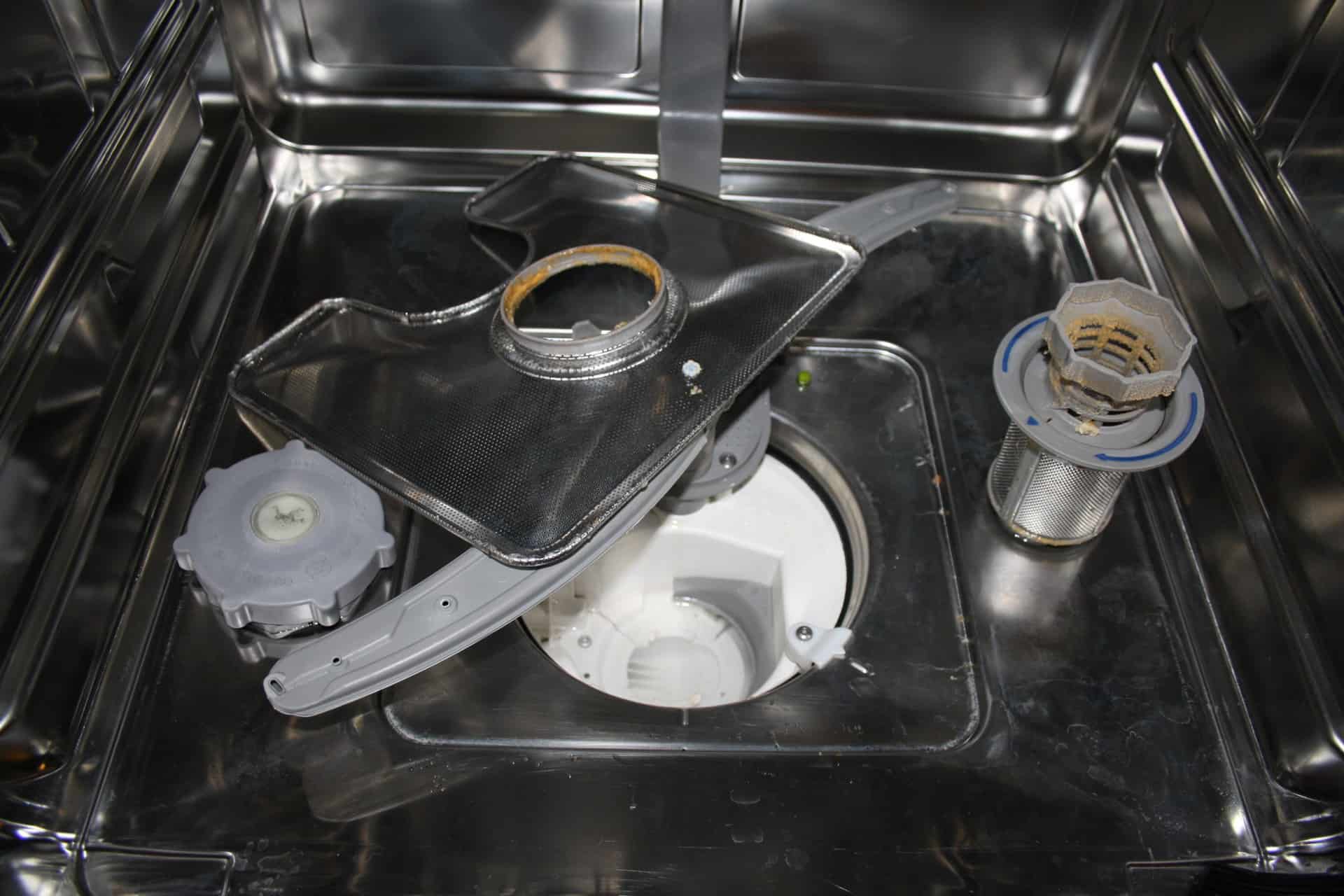 saadan-loeser-du-beko-opvaskemaskine-fejl-en-trin-for-trin-guide-til-hurtige-loesninger
